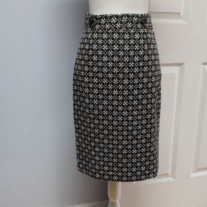 NWT Vertigo Paris Black and Tan Geometric Skirt Size S